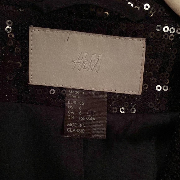 H&M sequin blazer - Picture 2 of 2